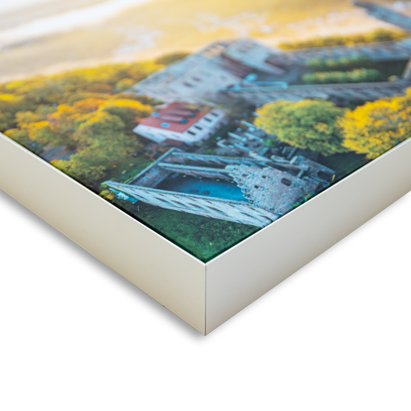 Eckansicht Akustikbild mit Pfalzmotiv, Aluminium-Kederprofil mit 5cm Höhe
